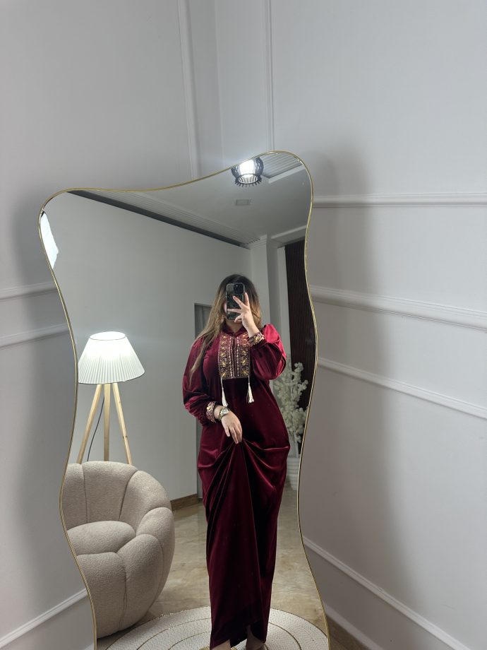 ⁦جبة قطيفة عالية الجودة⁩ - الصورة ⁦2⁩